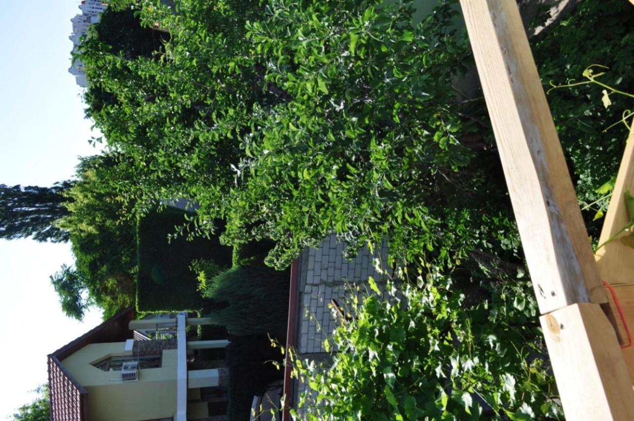 Dacha V Arkadii Hotel Odessza Kültér fotó